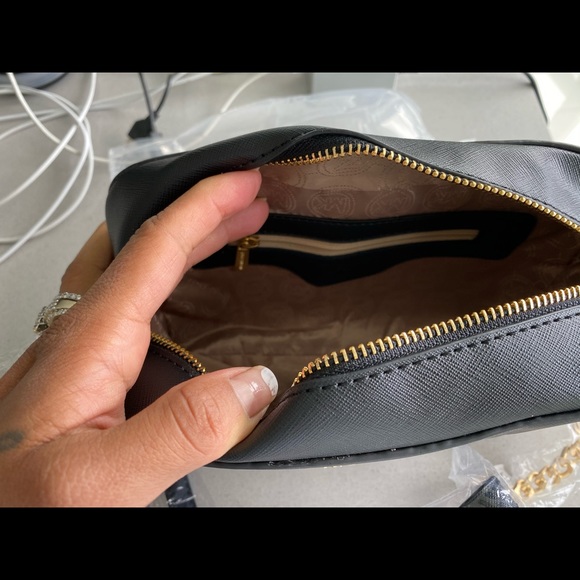 NWOT- Micheal Kors purse - Picture 5 of 6